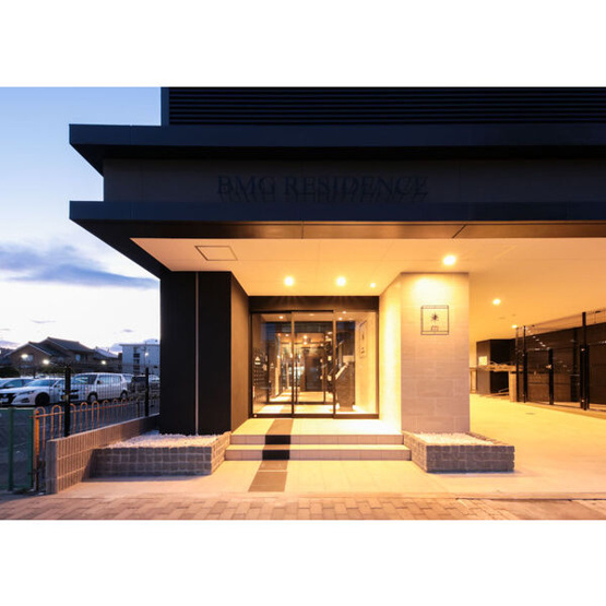 【エントランス】 | BMG RESIDENCE