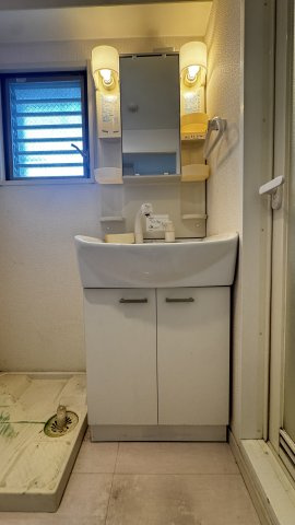 レジデンシャルヒルズ博多東の洗面所