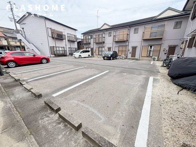 コーポ末広1　　 刈谷市近郊の賃貸はクラスホームの駐車場
