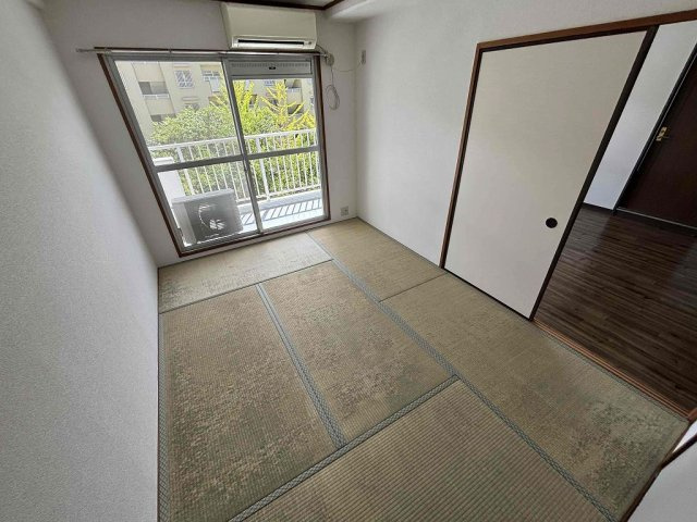 プリオーレ美山台壱番館の和室