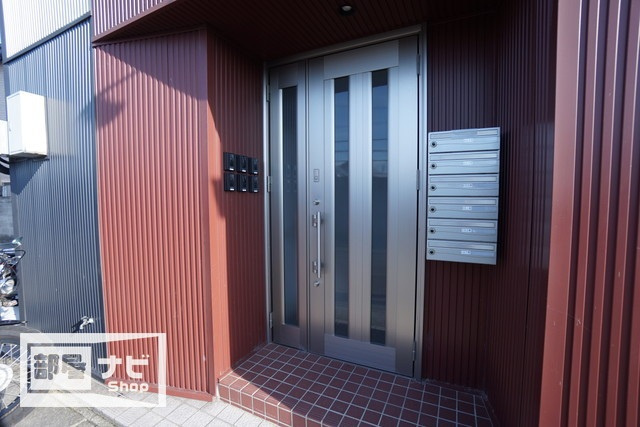 宮脇第１５マンションのエントランス|エントランス