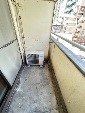 アコーズタワー神戸駅前のバルコニー