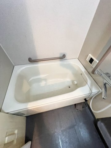 リーヴ香櫨園の浴室