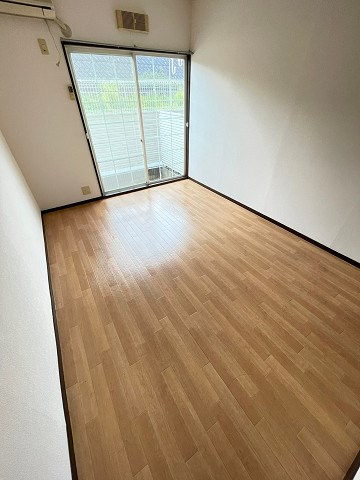 アルカディア西宮C棟の居間・リビング