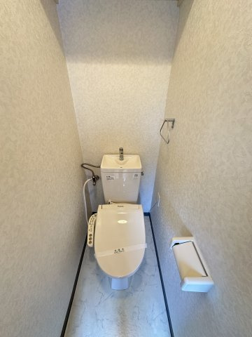 大阪市中央区谷町７丁目の賃貸マンションのトイレ