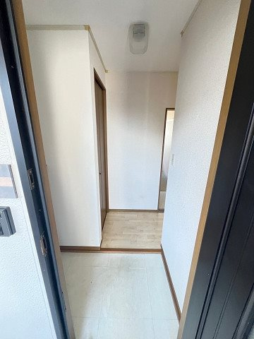 VING TAINE津門Ⅱの玄関