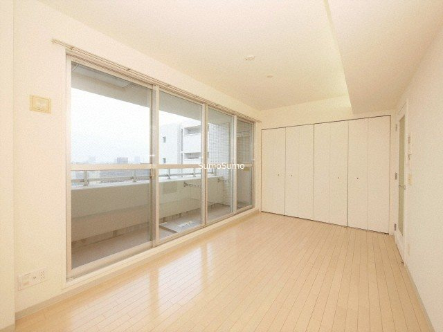 コスモリード谷町六丁目（旧 ドゥーエ谷町）の寝室