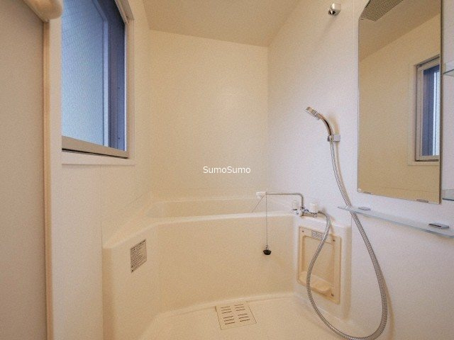 コスモリード谷町六丁目（旧 ドゥーエ谷町）の浴室