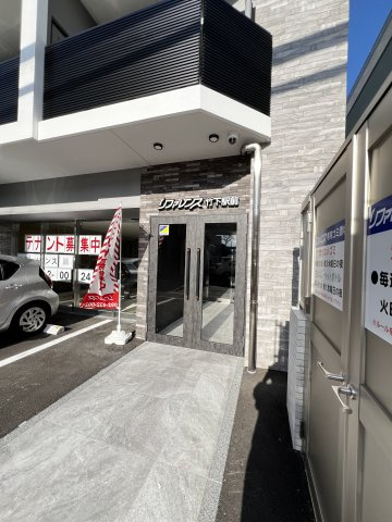 リファレンス竹下駅前のエントランス