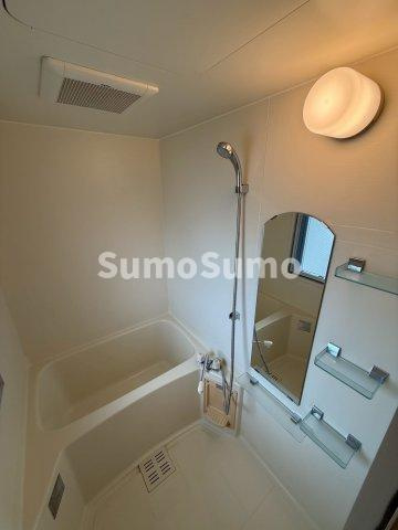 コスモリード谷町六丁目（旧 ドゥーエ谷町）の浴室