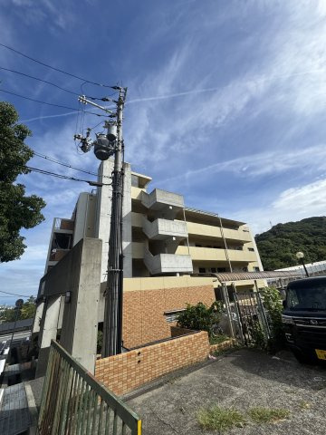 サンコート花山の外観