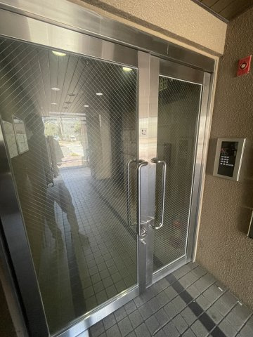 大地グランハイムⅤのエントランス