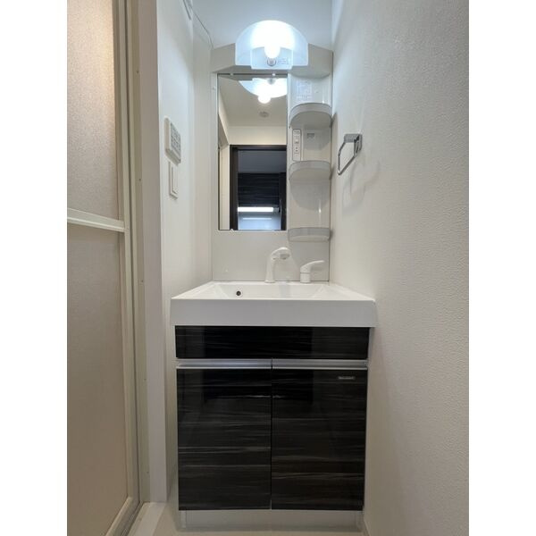 SK TRUST BLDの洗面所