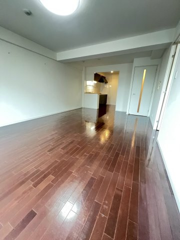 シャルム甲子園口の居間・リビング