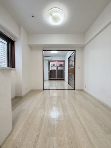 CITY SPIRE桜川Ⅱの居間・リビング