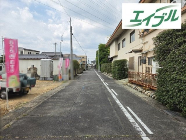 小牧市田県町　新築戸建　１号棟の前面道路含む現地写真
