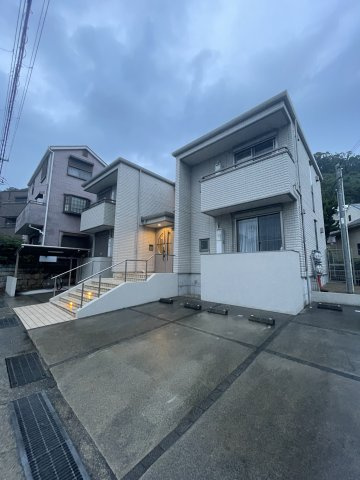 エスコート山根のロビー
