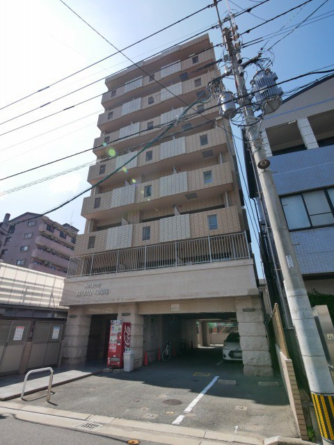 ピュアドームブライトン博多の外観