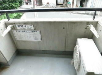 ウッドクレスト砧D棟のバルコニー