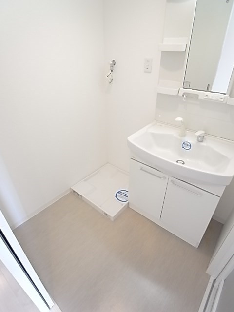 尼崎市口田中１丁目の賃貸マンションの洗面所
