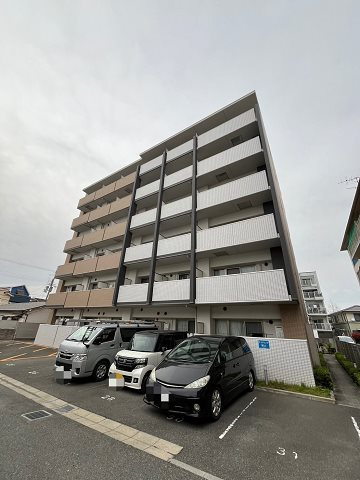 尼崎市口田中１丁目の賃貸マンションの外観