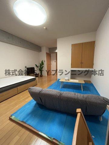 仲介手数料０円！鶴舞ガーデンコートの居間・リビング