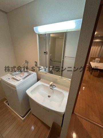 仲介手数料０円！鶴舞ガーデンコートの独立洗面台