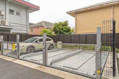 パークアクシス学芸大学レジデンスの駐車場|駐車場があるので、車を買う予定の方も安心です