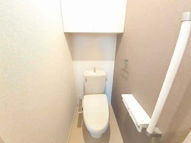 コージー　フラットⅠのトイレ|ゆったりとした空間のトイレです