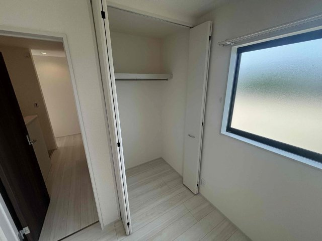 魚住町西岡新築戸建の収納