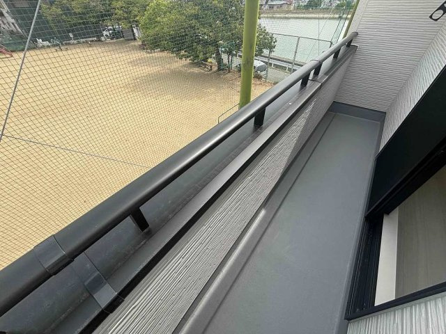 魚住町西岡新築戸建のバルコニー