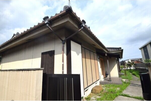安城市明治本町戸建　　刈谷市近郊の賃貸はクラスホーム刈谷店のエントランス