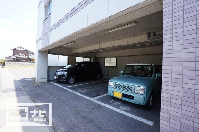 メルベーユ・アルテナの駐車場|駐車場