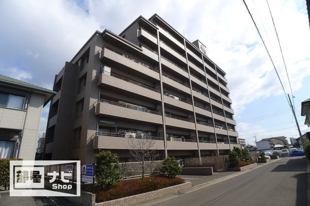 ロイヤルガーデン伏石の外観|建物外観