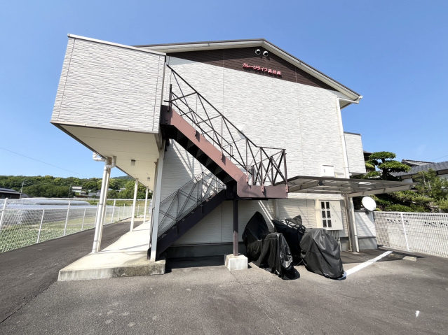 ガレージライフ高松東の外観|建物外観