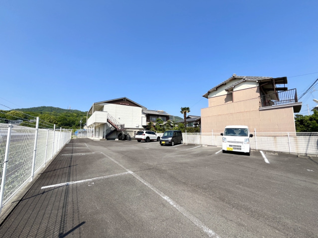 ガレージライフ高松東の駐車場|駐車場