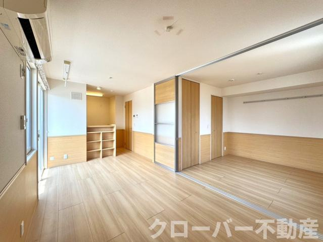 Ｆｕｌｌ Ｂｌｏｏｍの居間・リビング
