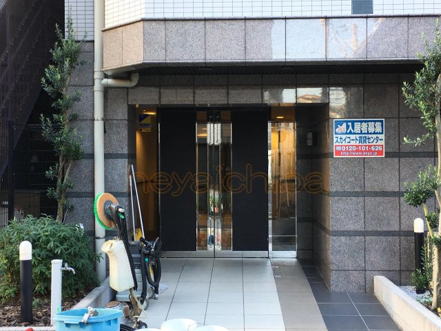 スカイコート隅田公園のエントランス