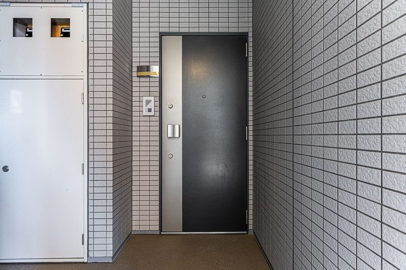スカイコート隅田公園の玄関