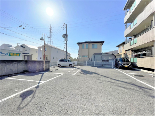 ＮＣＲｅ東山崎の駐車場|駐車場