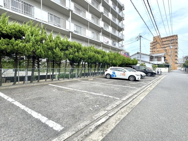 グランドメゾン松島の駐車場|駐車場