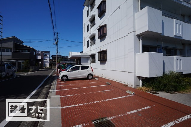 コーポニューデリの駐車場|駐車場