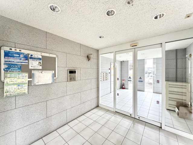 なかよしマンション林町のエントランス|エントランス