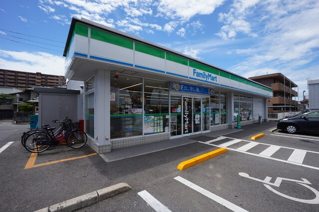 フォブール吉峰ⅡＢ|コンビニ
