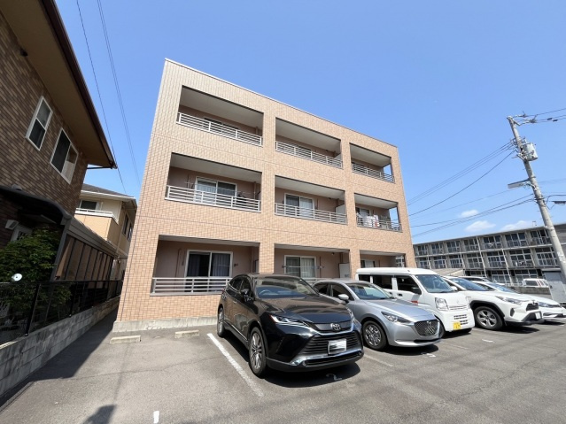エバーグリーンの駐車場|駐車場