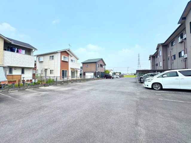 フォブール高松西の駐車場|駐車場