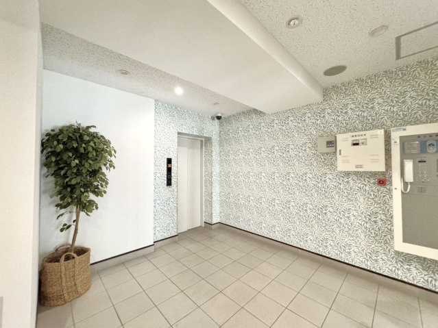 ソラノ瓦町のエントランス|エントランス