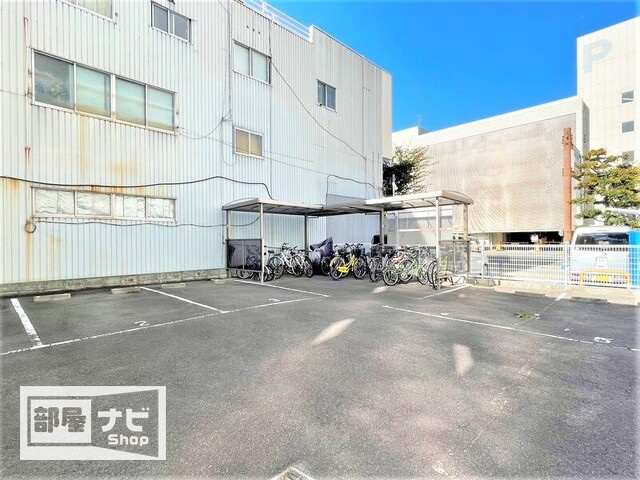 シティホワイトの駐車場|駐車場