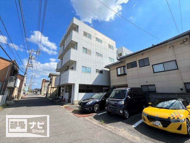 シャンボール福岡の駐車場|駐車場
