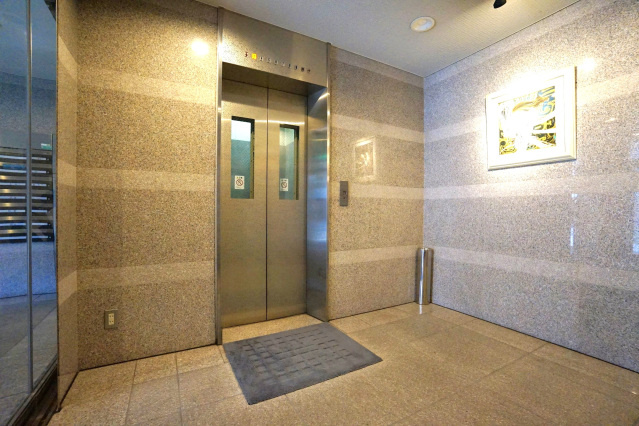アルカディア西内町のエントランス|エントランス